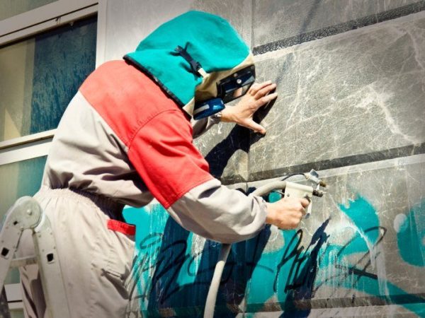 anti-graffiti-coating